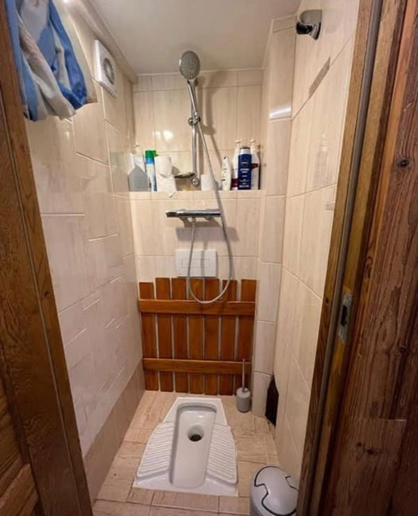 Weird Real Estate Listings (25 pics)