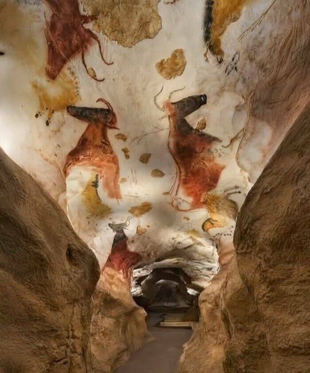 Incredible Ancient Finds (24 pics)