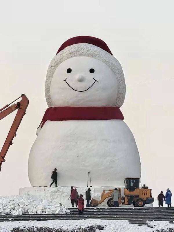 Giant Things (18 pics)