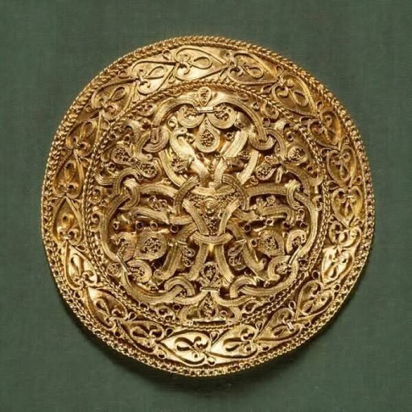 Incredible Ancient Finds (24 pics)