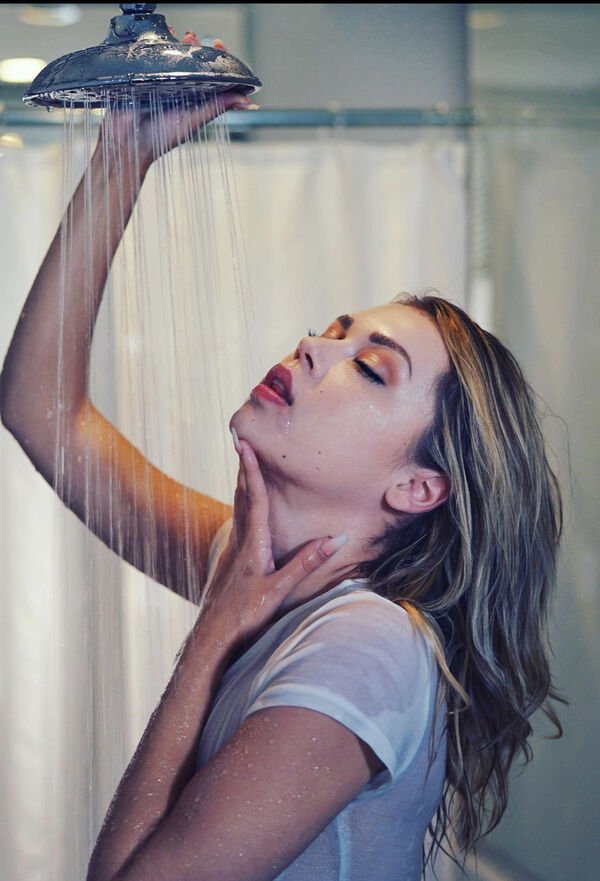 Wet Girls (27 pics)