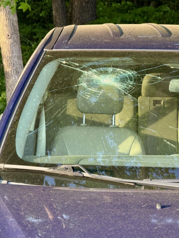Bad Days Happen (24 pics)
