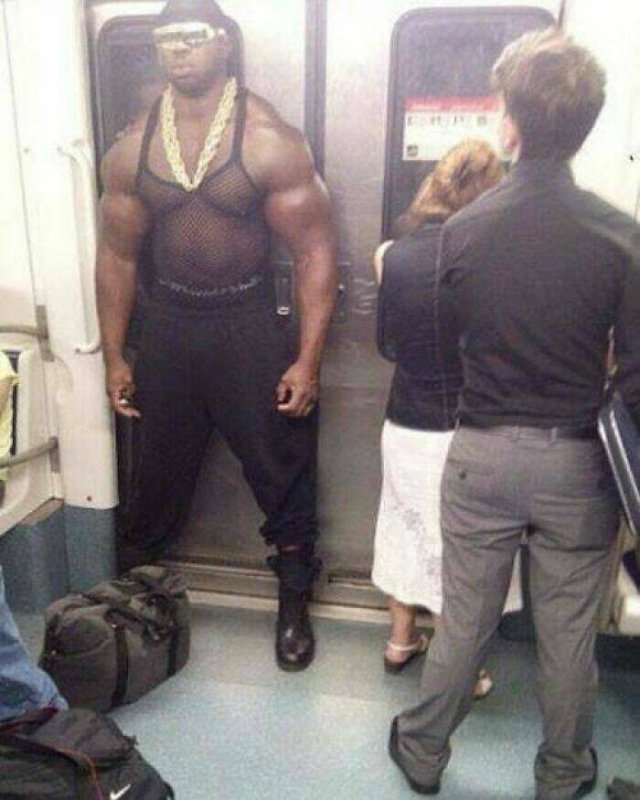 What Is Going On Here? (24 pics)