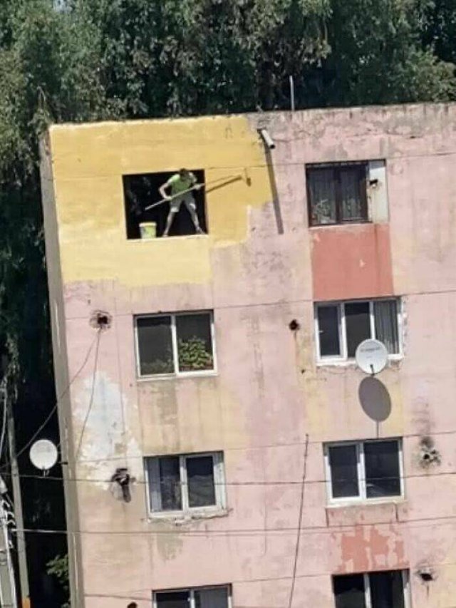 What Is Going On Here? (50 pics)