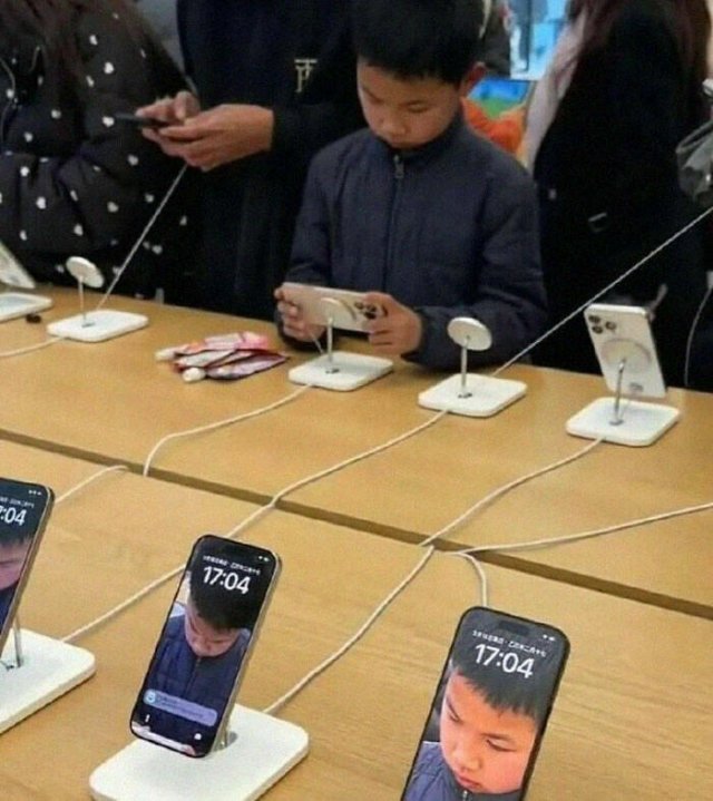 What Is Going On Here? (50 pics)