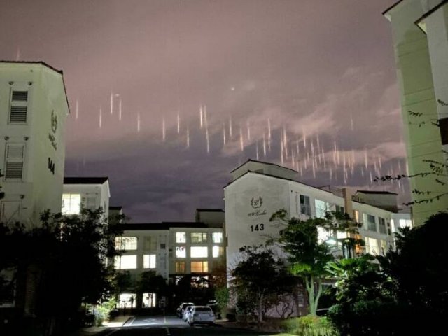 Unusual Photos From Around The World (19 pics)