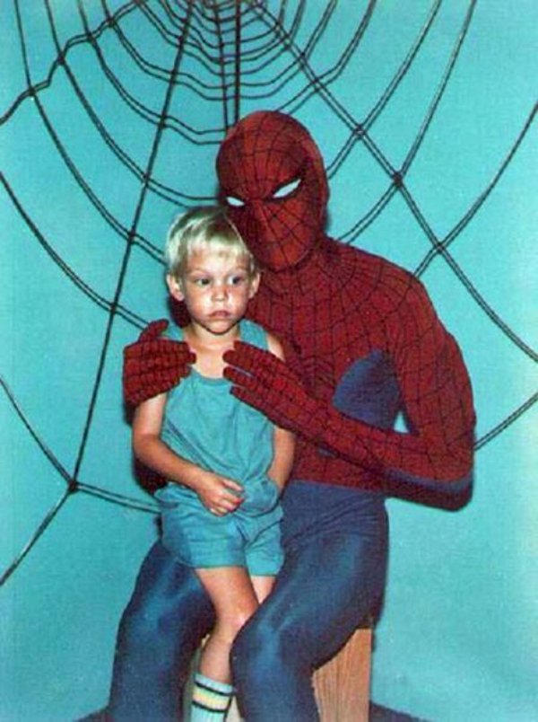What Is Going On Here? (24 pics)