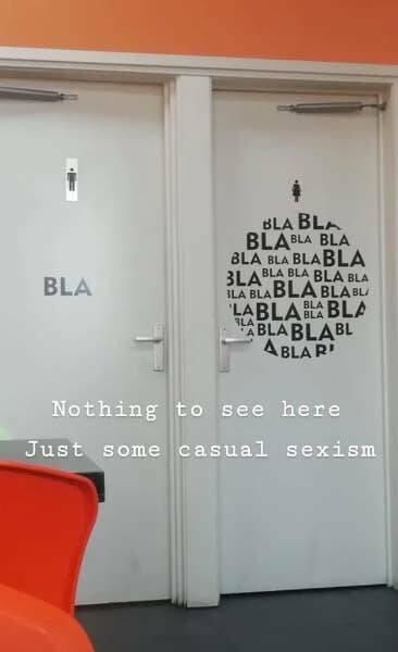 Hilarious Signs In Restrooms (17 pics)