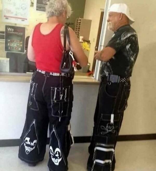 Weird Fashion (16 pics)