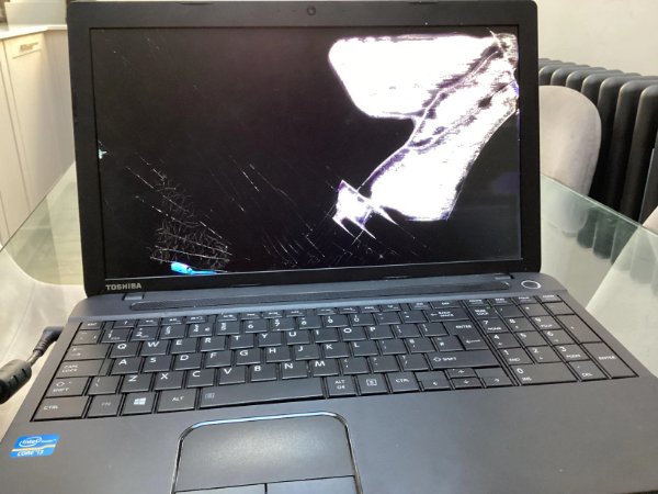 Bad Days Happen (23 pics)