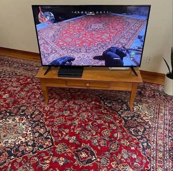 What Is Going On Here? (28 pics)