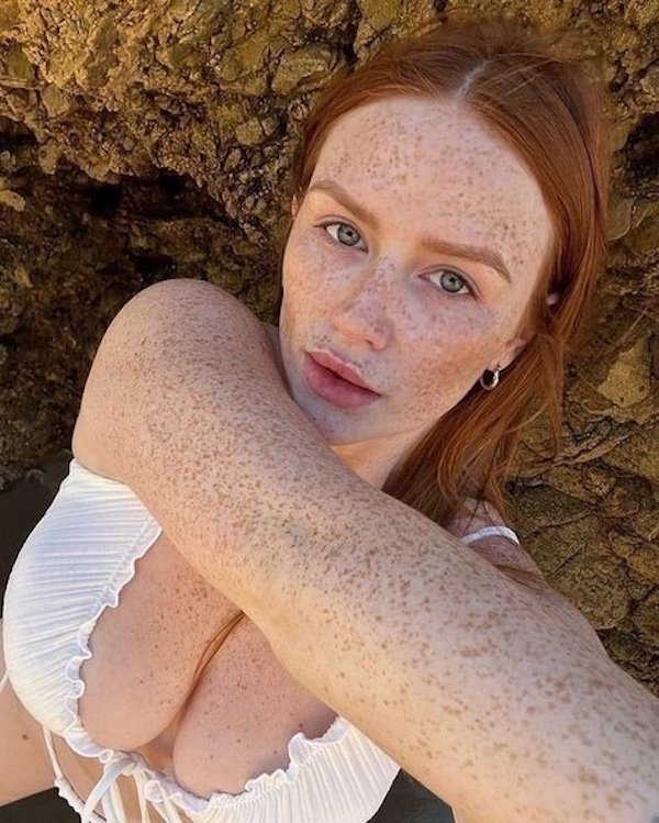 Redhead Girls (52 pics)