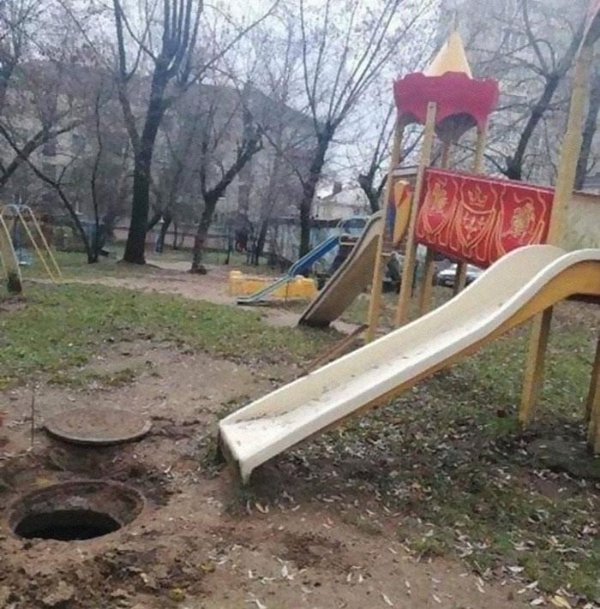 What Is Going On Here? (31 pics)