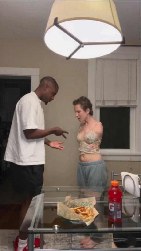 What Is Going On Here? (31 pics)