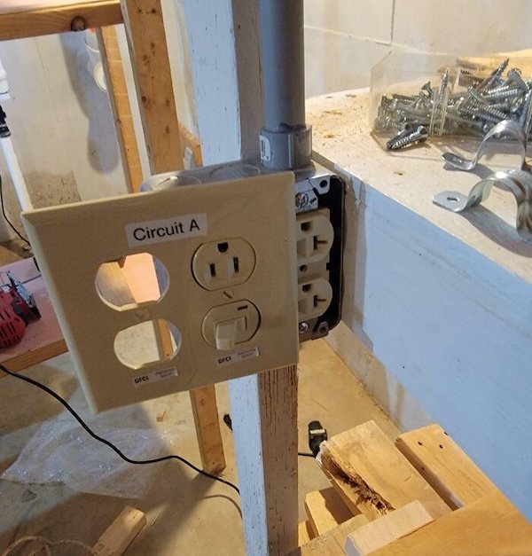 Terrible Landlords (29 pics)