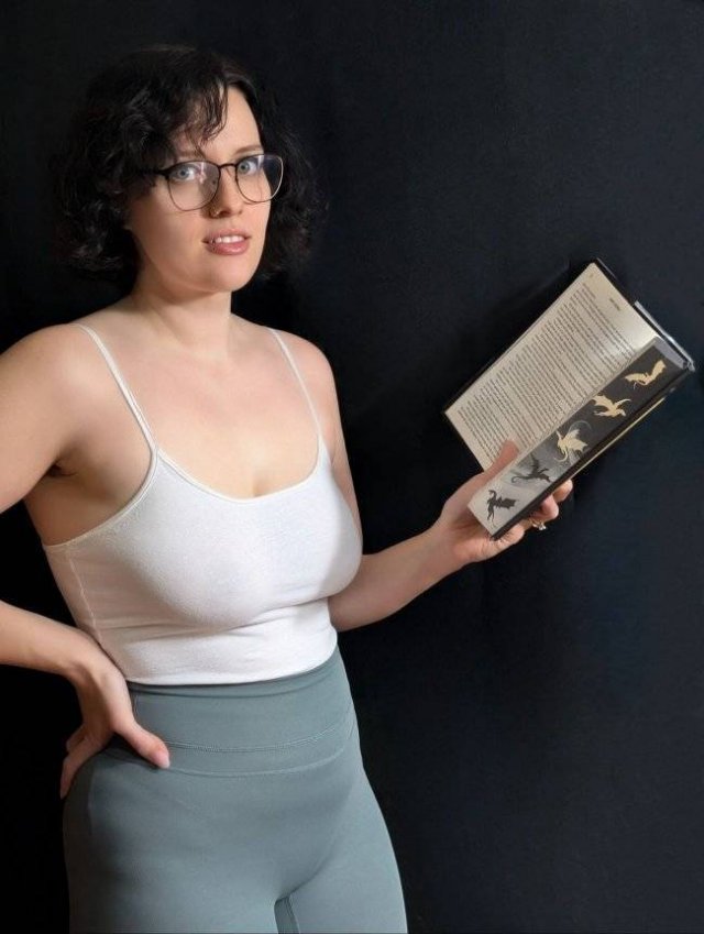 Girls In Glasses (36 pics)