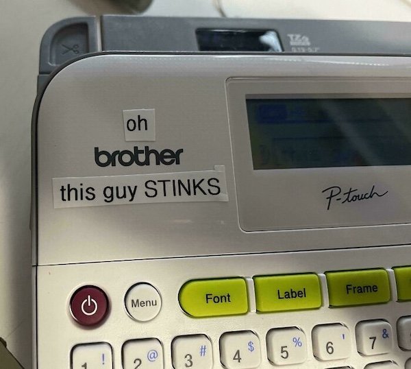 Hilarious Work Photos (26 pics)
