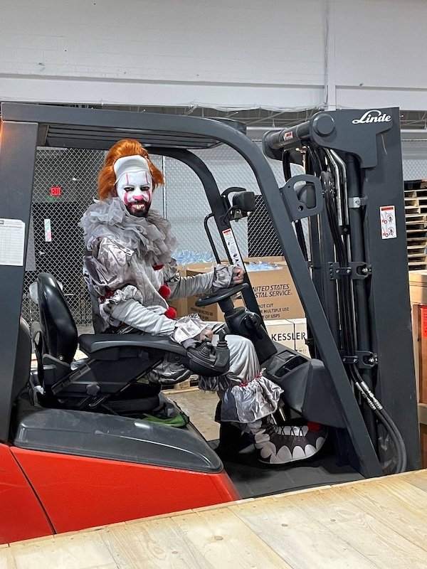 Hilarious Work Photos (26 pics)