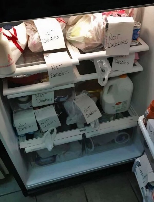 Hilarious Work Photos (26 pics)