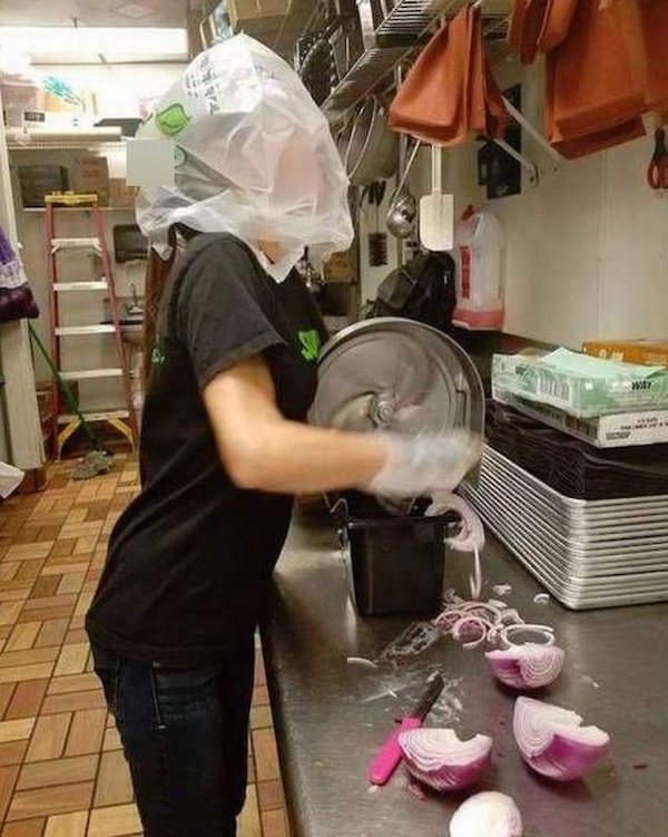 Hilarious Work Photos (26 pics)