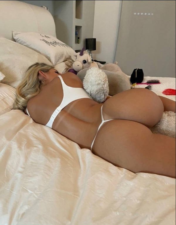 Girls With Tan Lines (34 pics)