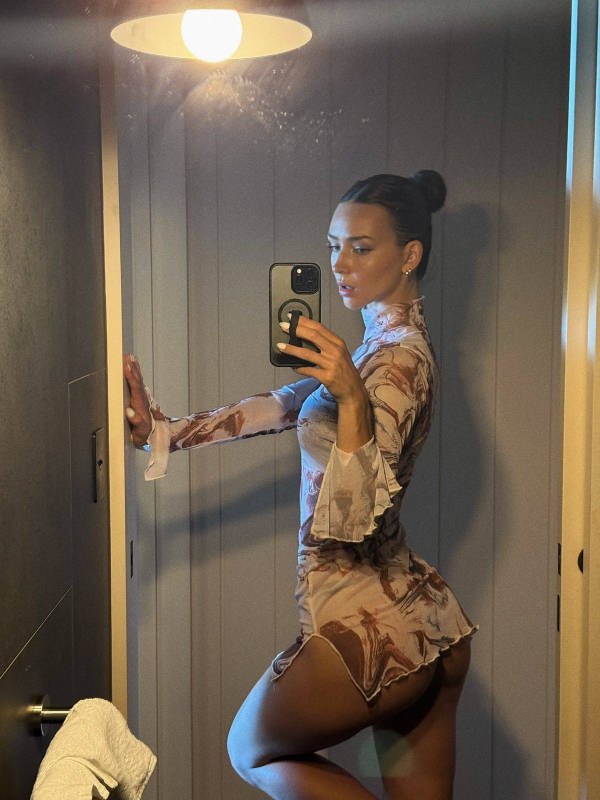 Side View (42 pics)