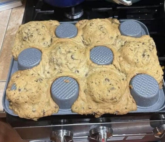 Cooking Disasters (24 pics)