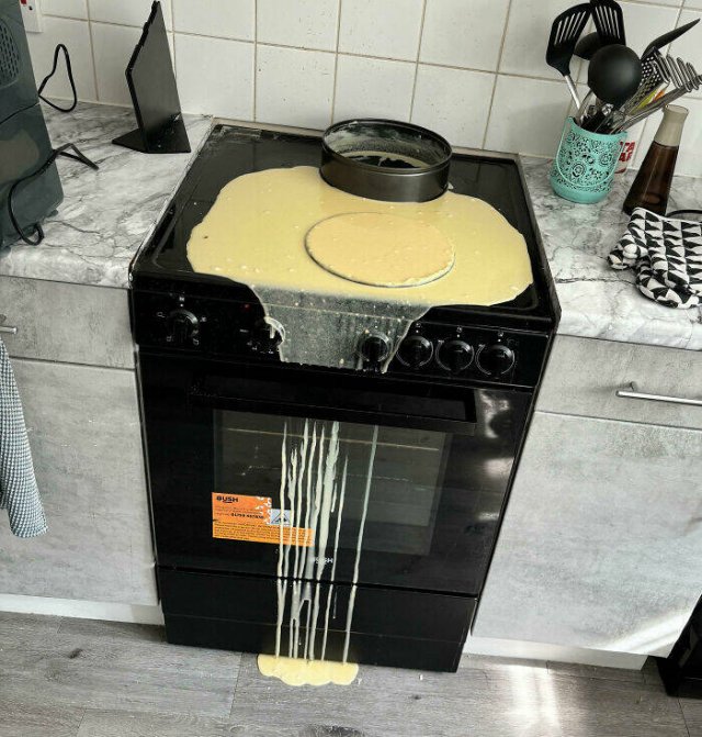 Cooking Disasters (24 pics)