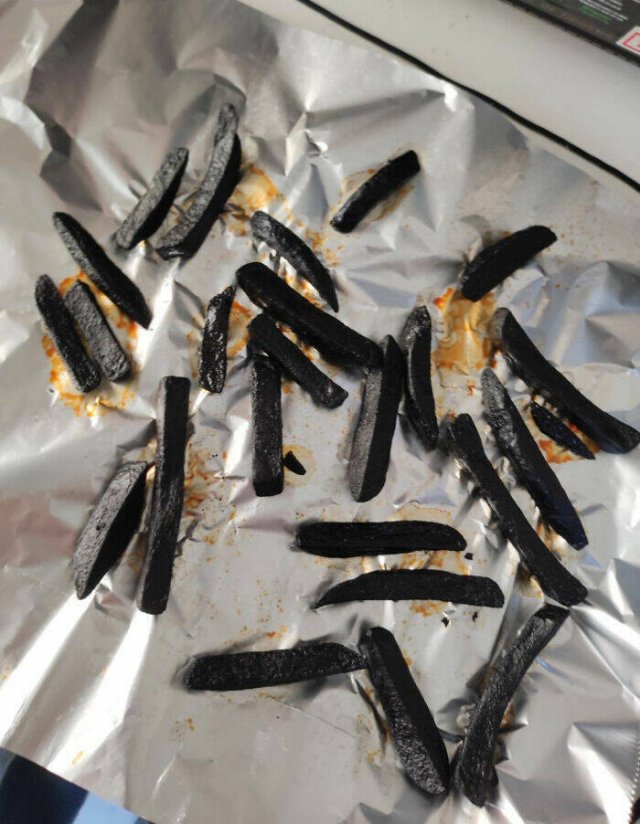 Cooking Disasters (24 pics)