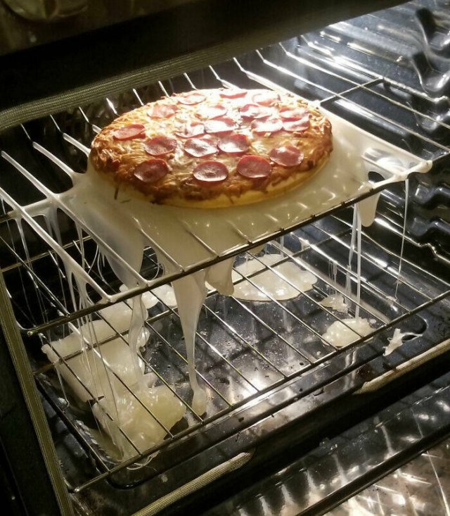 Cooking Disasters (24 pics)