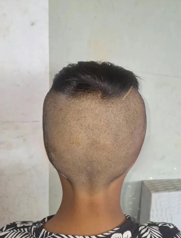 Awful Haircuts (23 pics)
