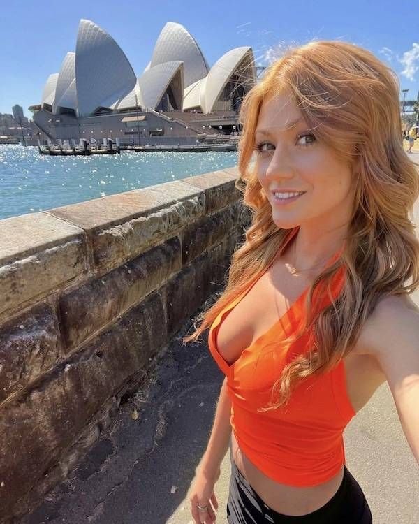 Side View (33 pics)