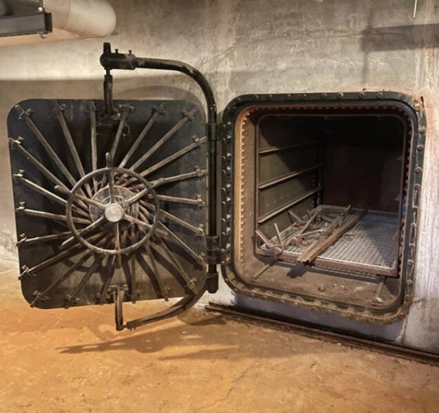 What Are These Things? (15 pics)