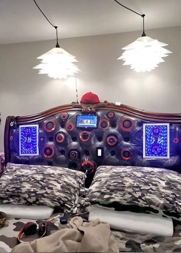 What Is Going On Here? (35 pics)