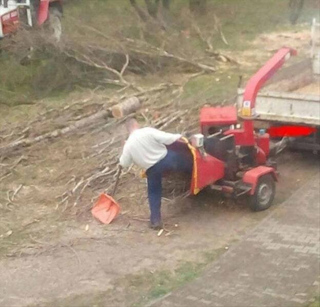 Not Very Smart People (24 pics)