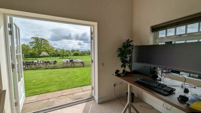 A Little Bit About Remote Work (25 pics)