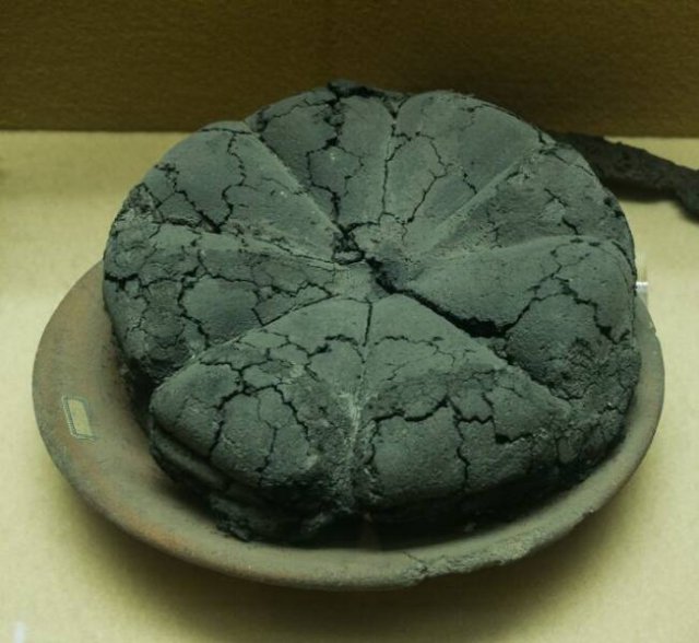 Amazing Historical Objects (15 pics)