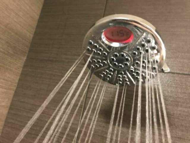 Unusual Finds In Hotels (25 pics)