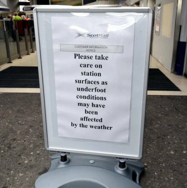 Sarcastic Messages And Signs (26 pics)