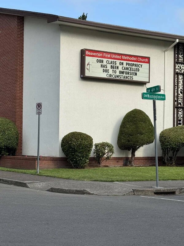 Sarcastic Messages And Signs (26 pics)