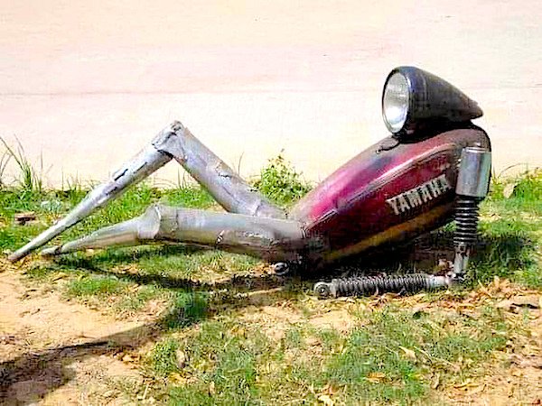 What Is Going On Here? (27 pics)