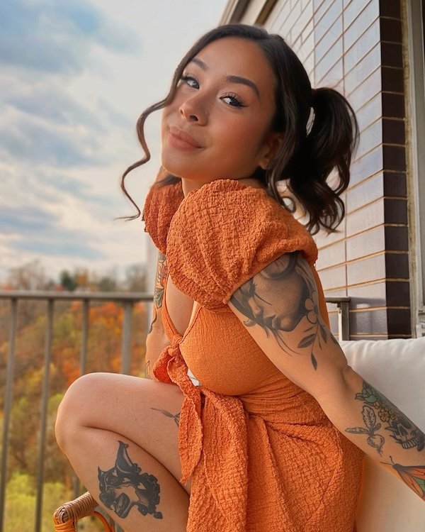 Girls In Sundresses (26 pics)