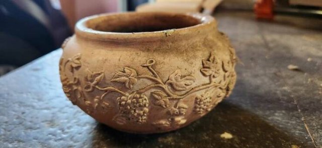 Interesting Finds In Old Houses (25 pics)