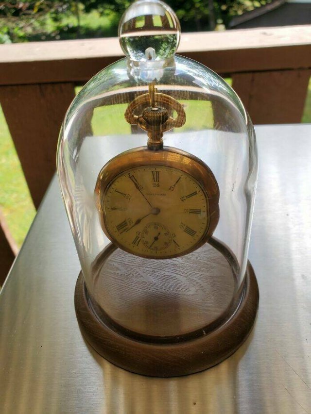Interesting Finds In Old Houses (25 pics)