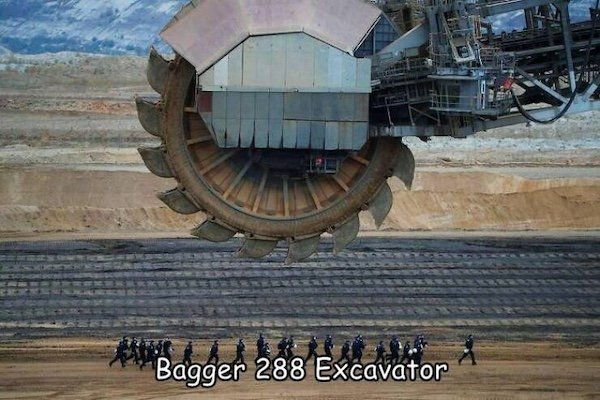 Giant Things (40 pics)
