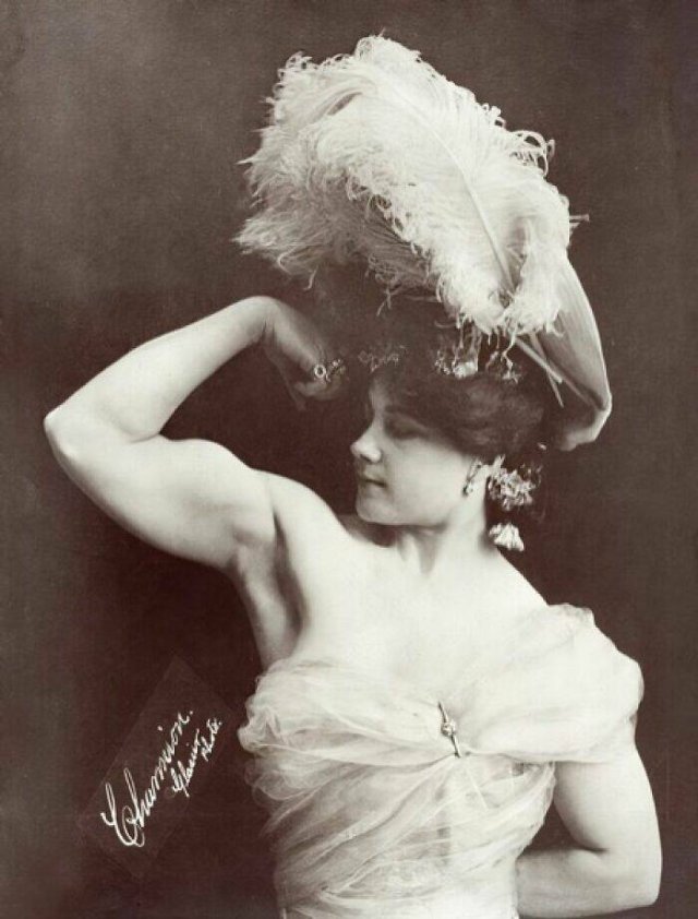 Strange But Interesting Victorian Photos (25 pics)