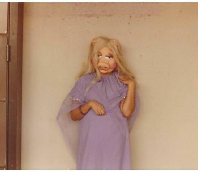 People Share Their Cool Photos From The Past (20 pics)