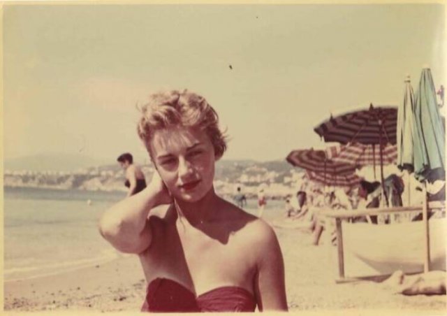 People Share Their Cool Photos From The Past (20 pics)