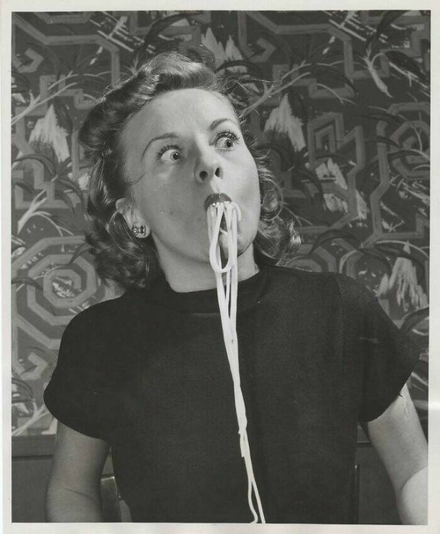 People Share Their Cool Photos From The Past (20 pics)