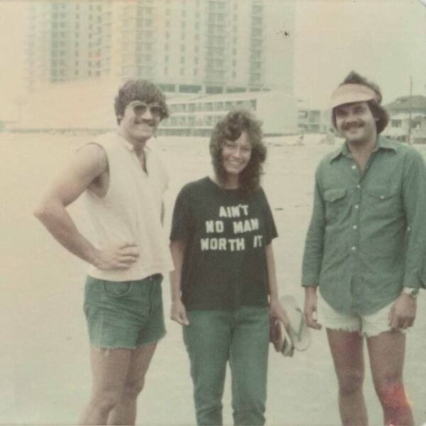 People Share Their Cool Photos From The Past (20 pics)